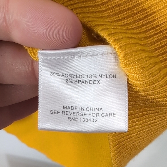 Modcloth | Golden Mustard Button-Front Deep V-neck Knitted Cardigan Size S - Picture 8 of 10